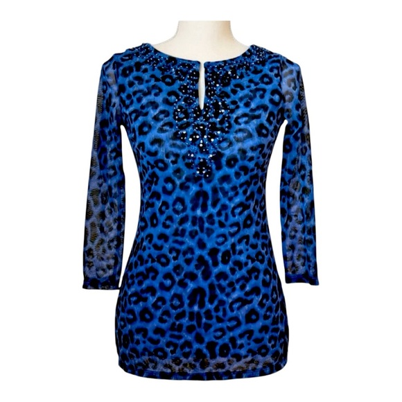 International Concepts Size Small 1/4 sleeve top, beads in front at neckline - Picture 1 of 8